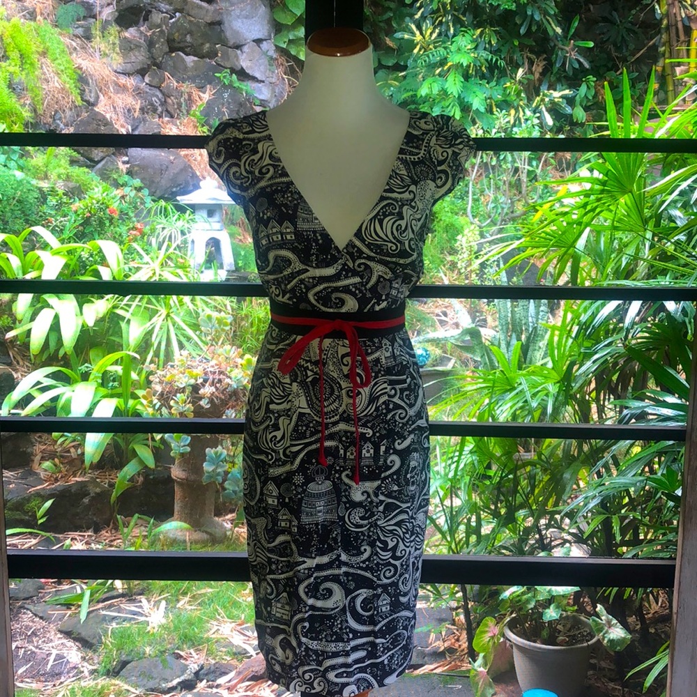 ANTHROPOLOGIE PATTERNED PLUNGING NECK SILK DRESS